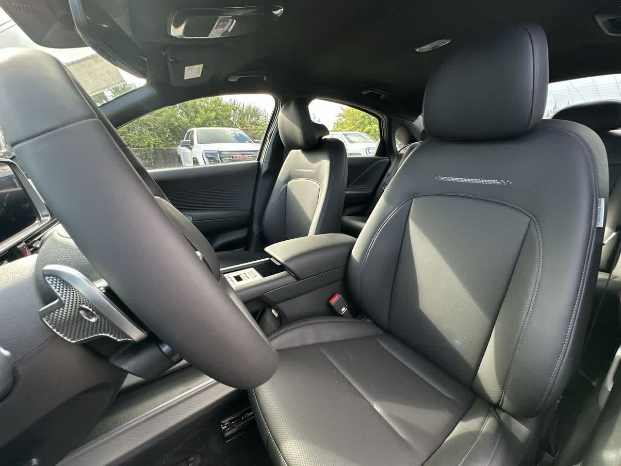 Thumbnail: 2025 Hyundai Ioniq 6 - 14