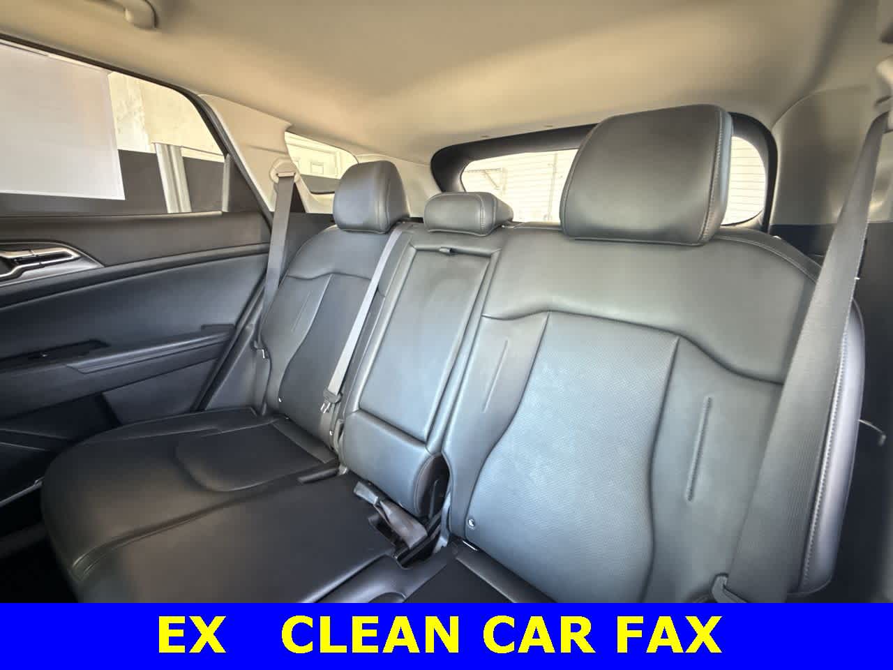 Thumbnail: 2023 Kia Sportage - 22