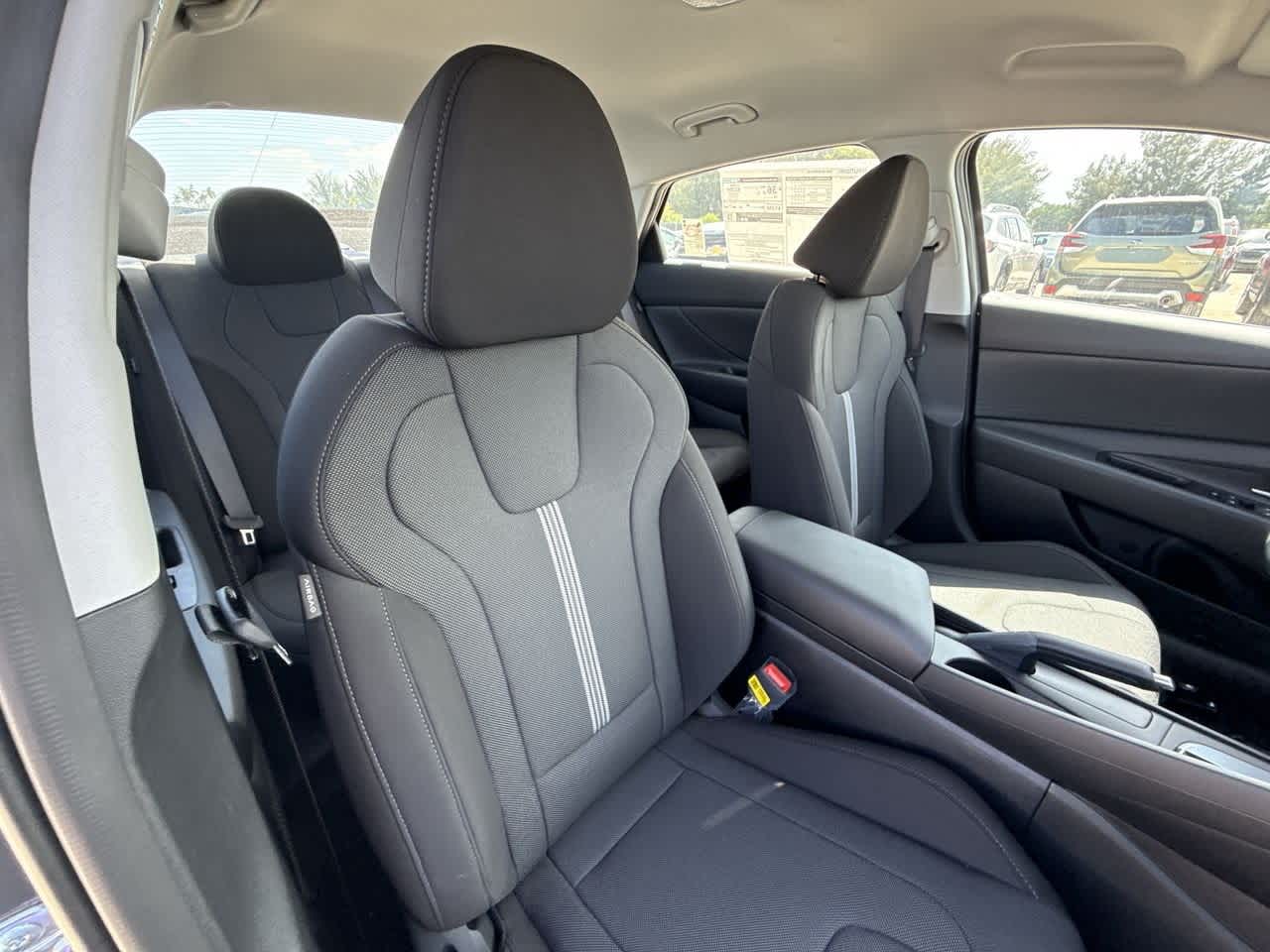 Thumbnail: 2025 Hyundai Elantra - 27