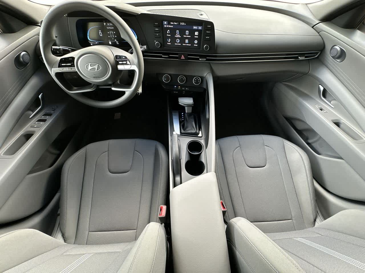 Thumbnail: 2025 Hyundai Elantra - 24