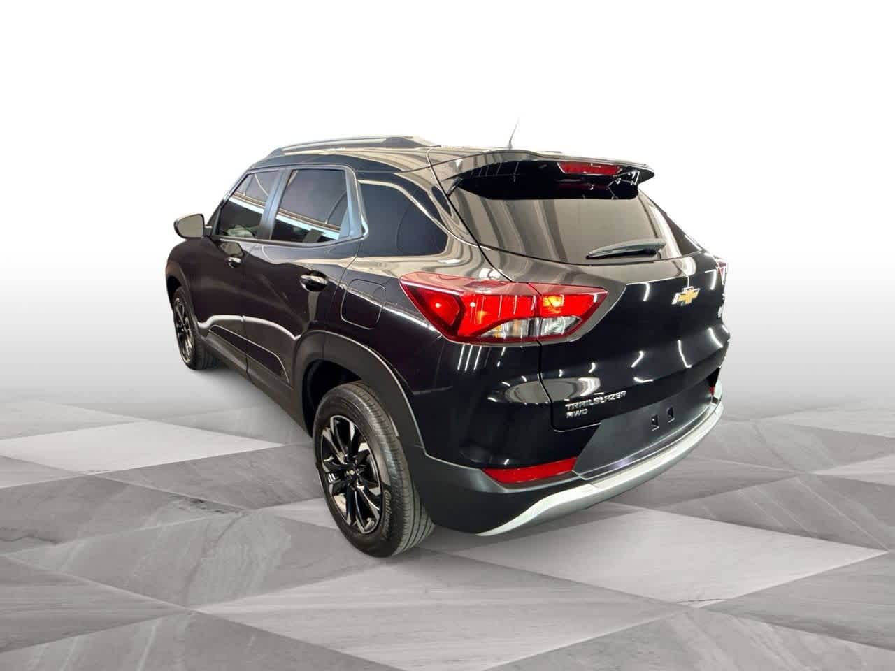 Thumbnail: 2023 Chevrolet TrailBlazer - 6