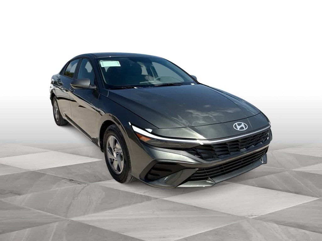New 2025 Hyundai Elantra SE Sedan