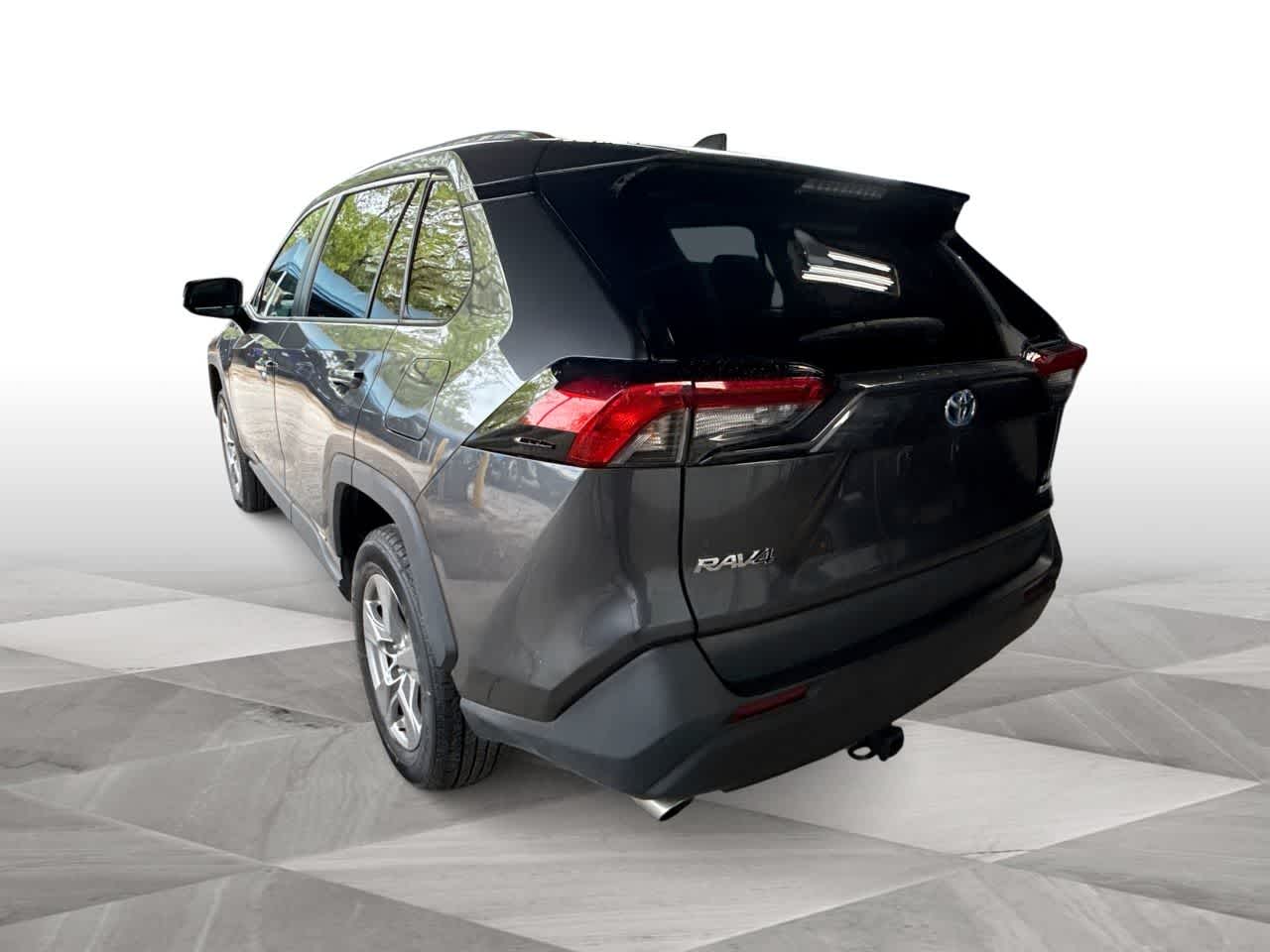 Thumbnail: 2022 Toyota RAV4 - 6