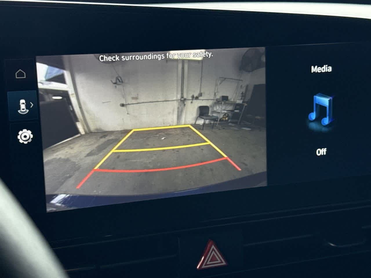 Thumbnail: 2023 Hyundai Elantra - 19