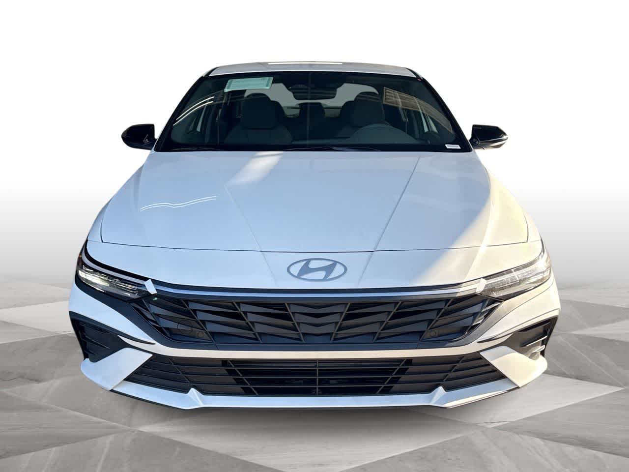 Thumbnail: 2025 Hyundai Elantra - 3
