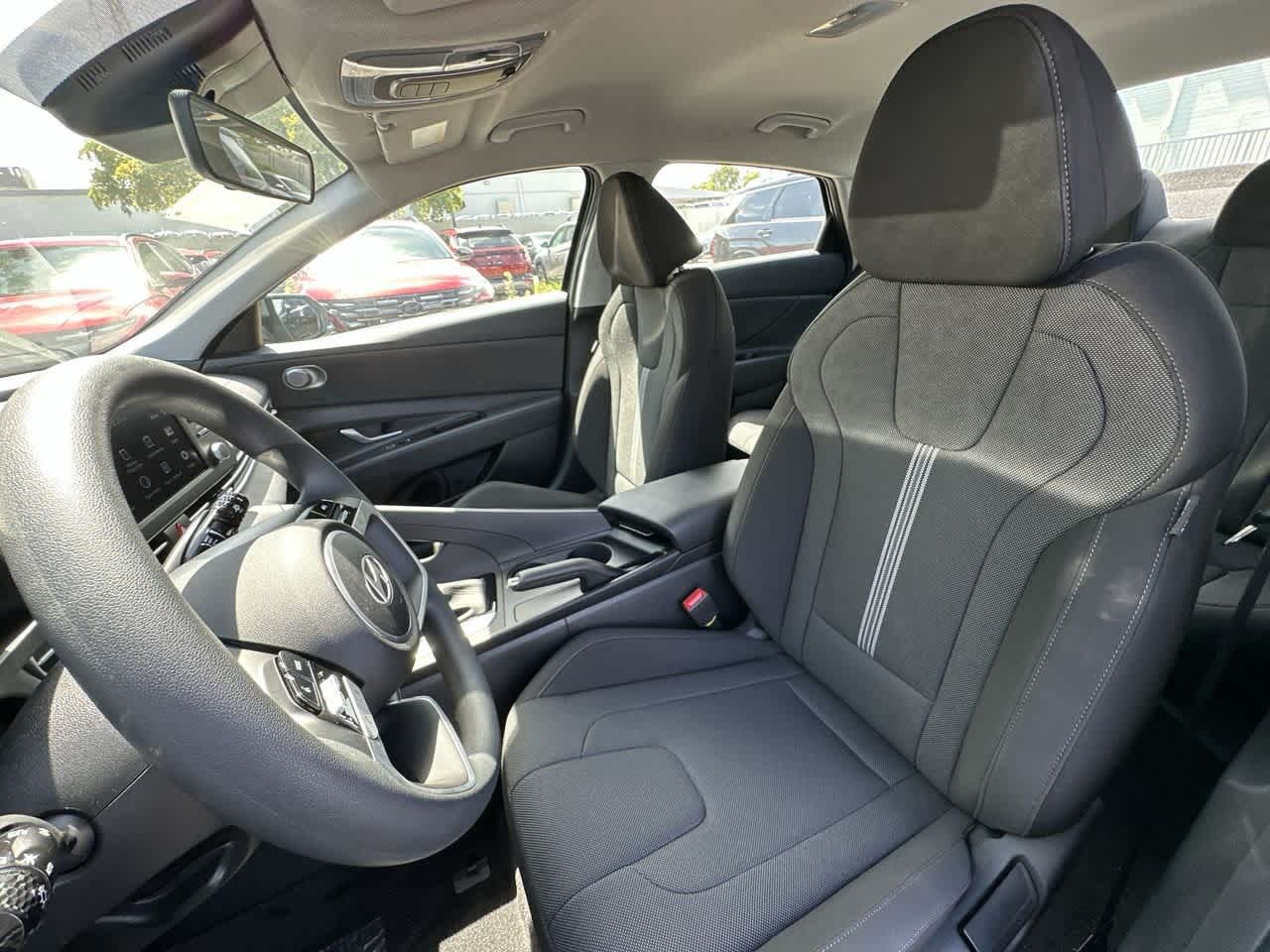 Thumbnail: 2025 Hyundai Elantra - 14