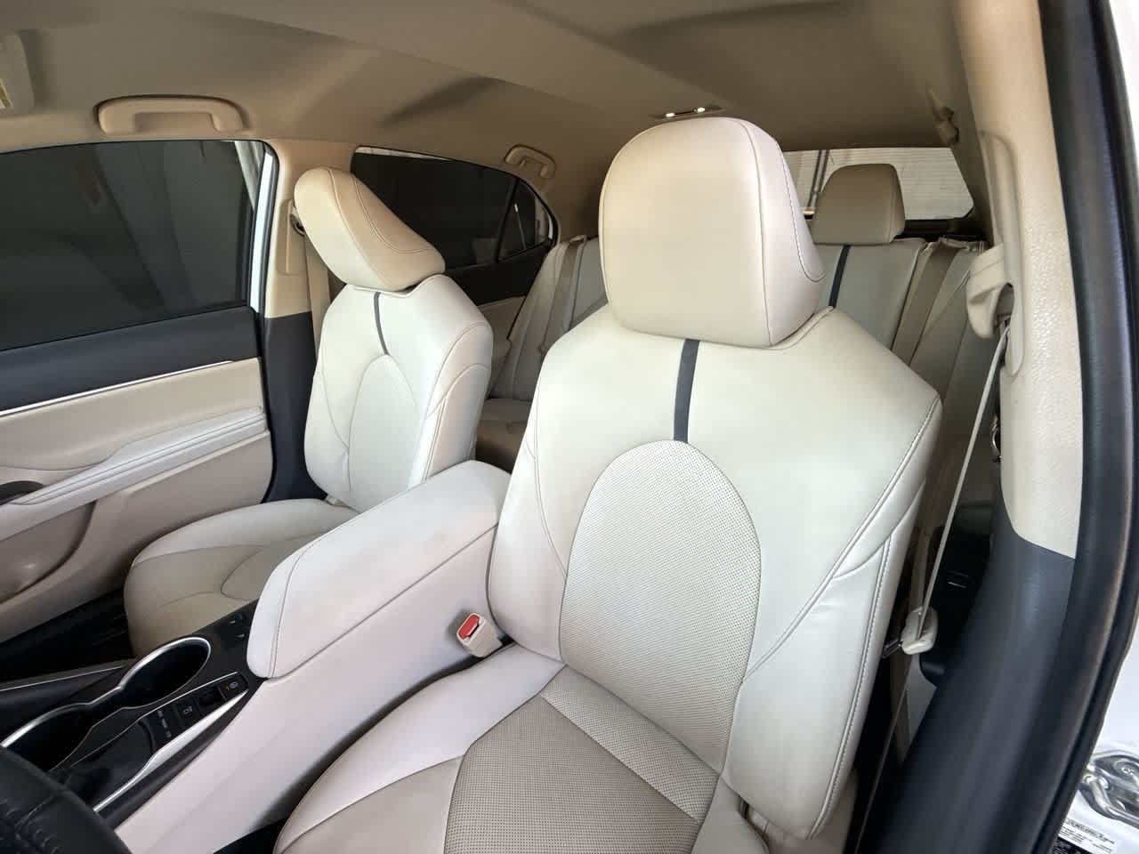 Thumbnail: 2021 Toyota Camry - 14