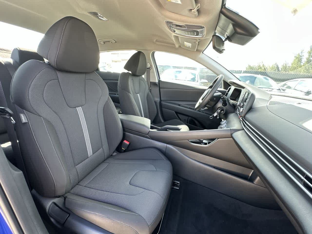 Thumbnail: 2025 Hyundai Elantra - 27