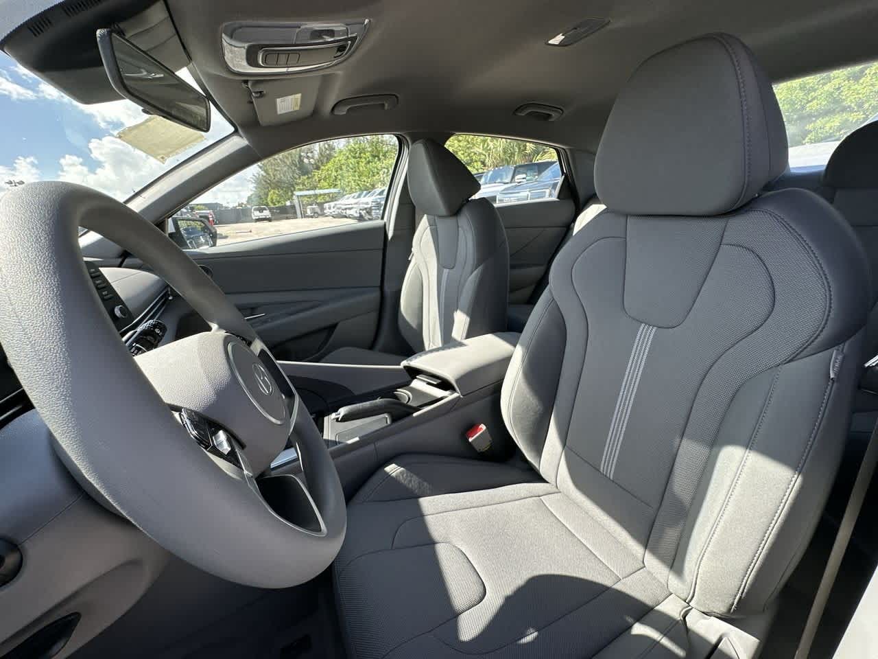 Thumbnail: 2025 Hyundai Elantra - 14