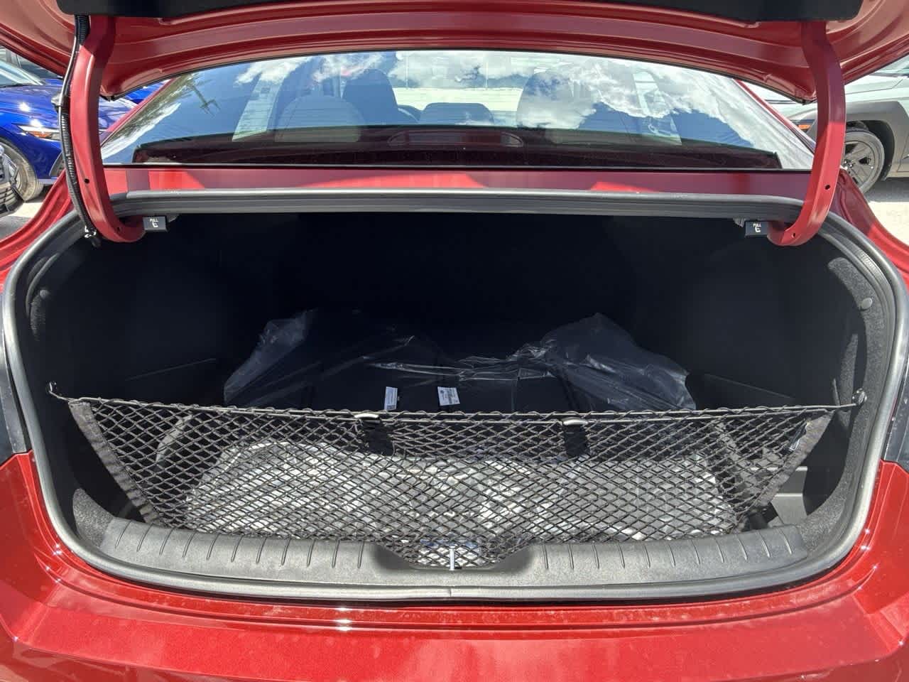 Thumbnail: 2025 Hyundai Elantra - 25