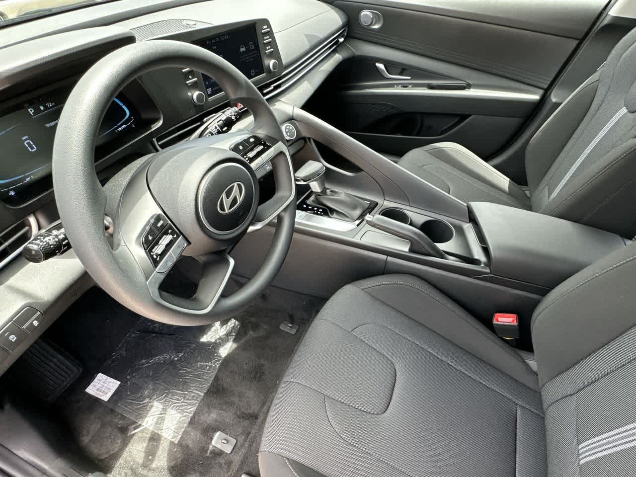 Thumbnail: 2025 Hyundai Elantra - 13