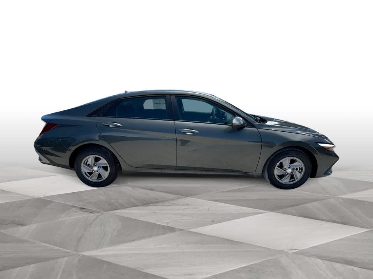 Thumbnail: 2025 Hyundai Elantra - 9
