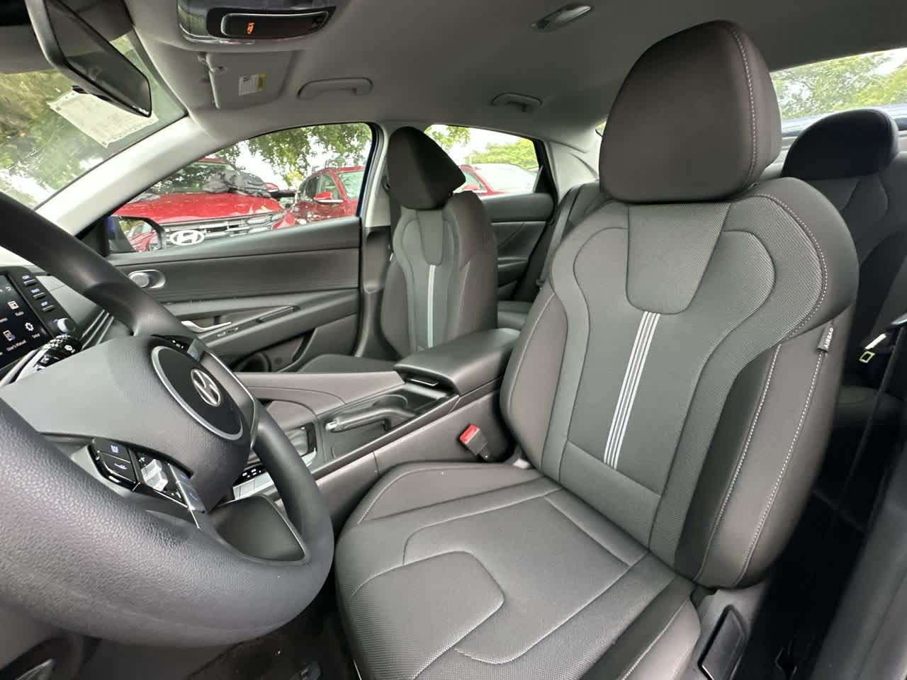 Thumbnail: 2025 Hyundai Elantra - 14