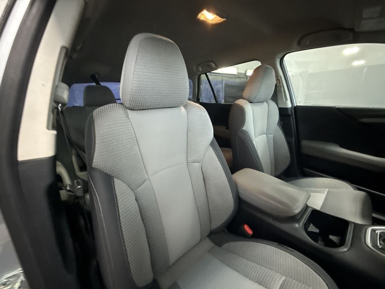 2020 Subaru Outback Premium 27