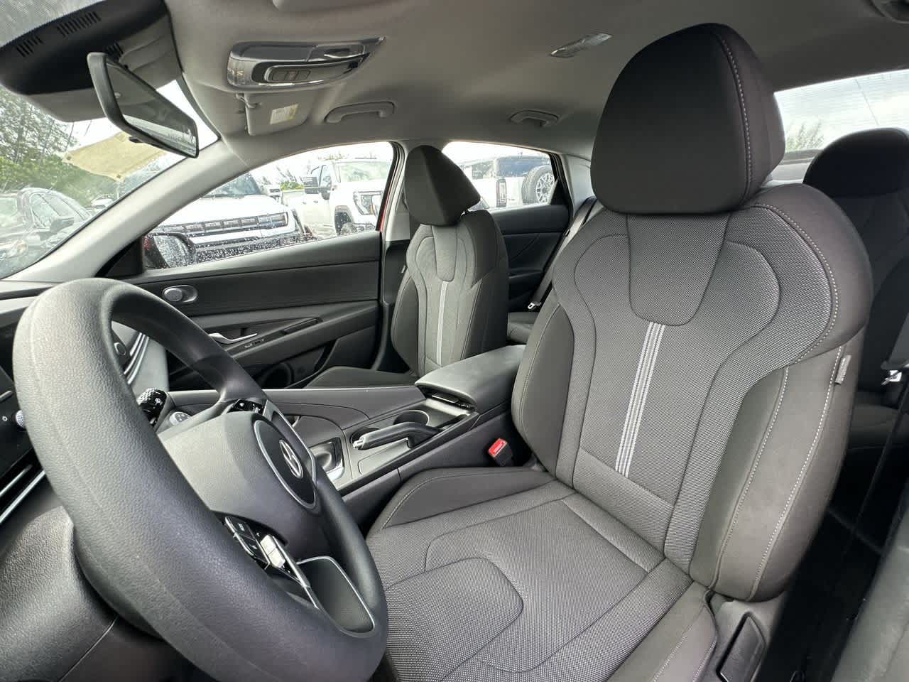 Thumbnail: 2025 Hyundai Elantra - 14