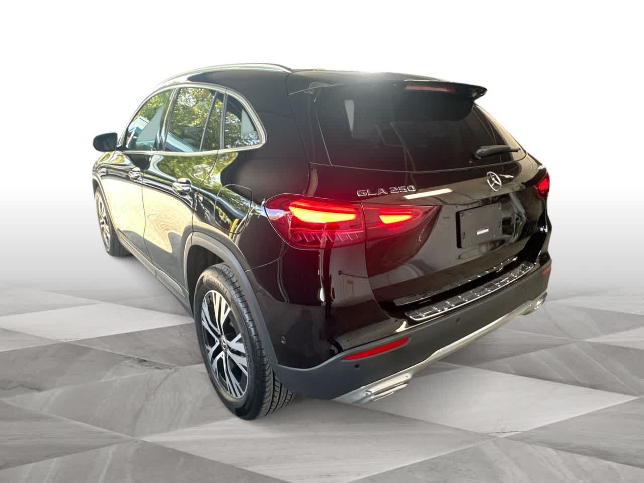 Thumbnail: 2025 Mercedes-Benz GLA - 6