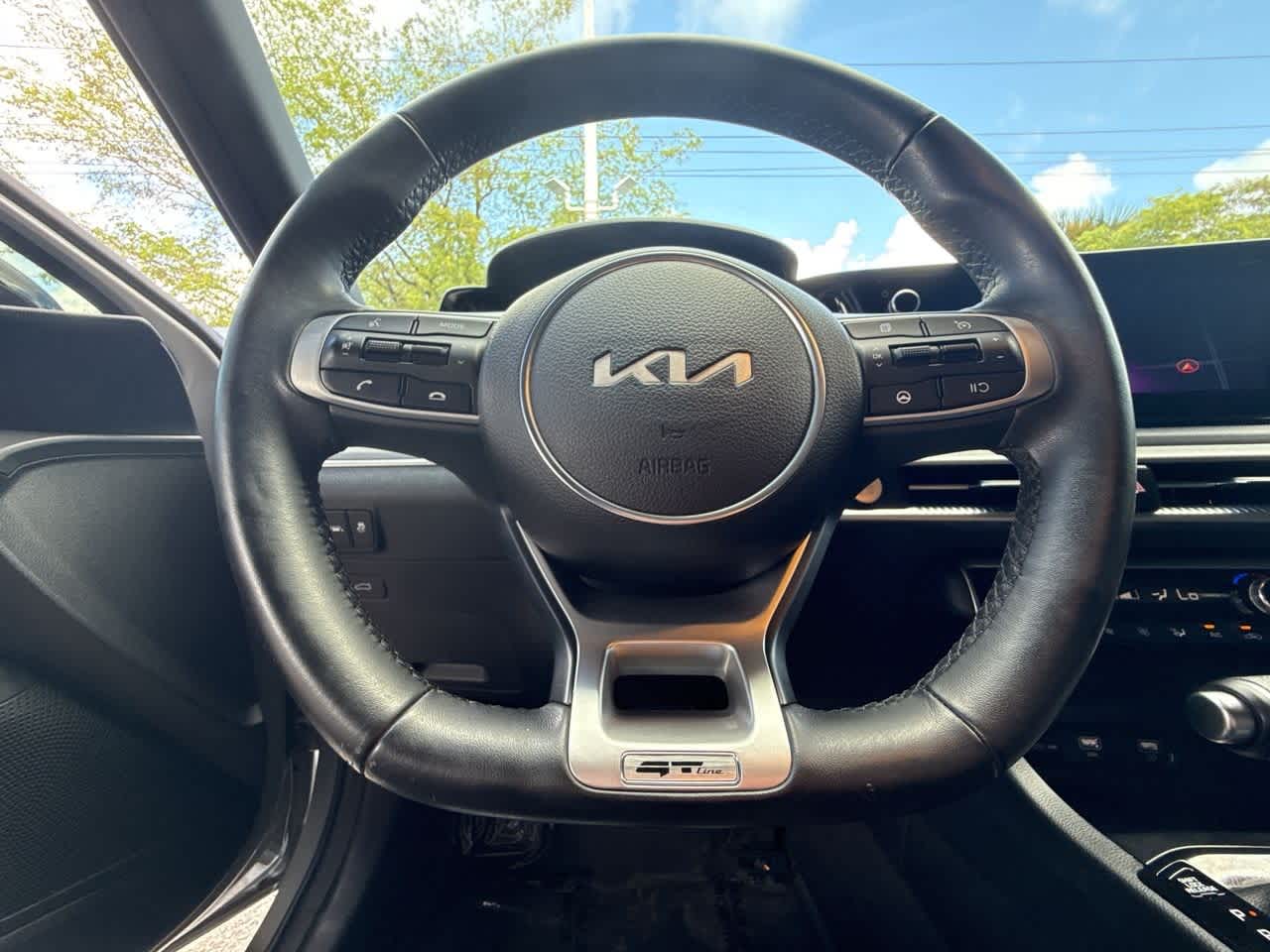 Thumbnail: 2023 Kia K5 - 15