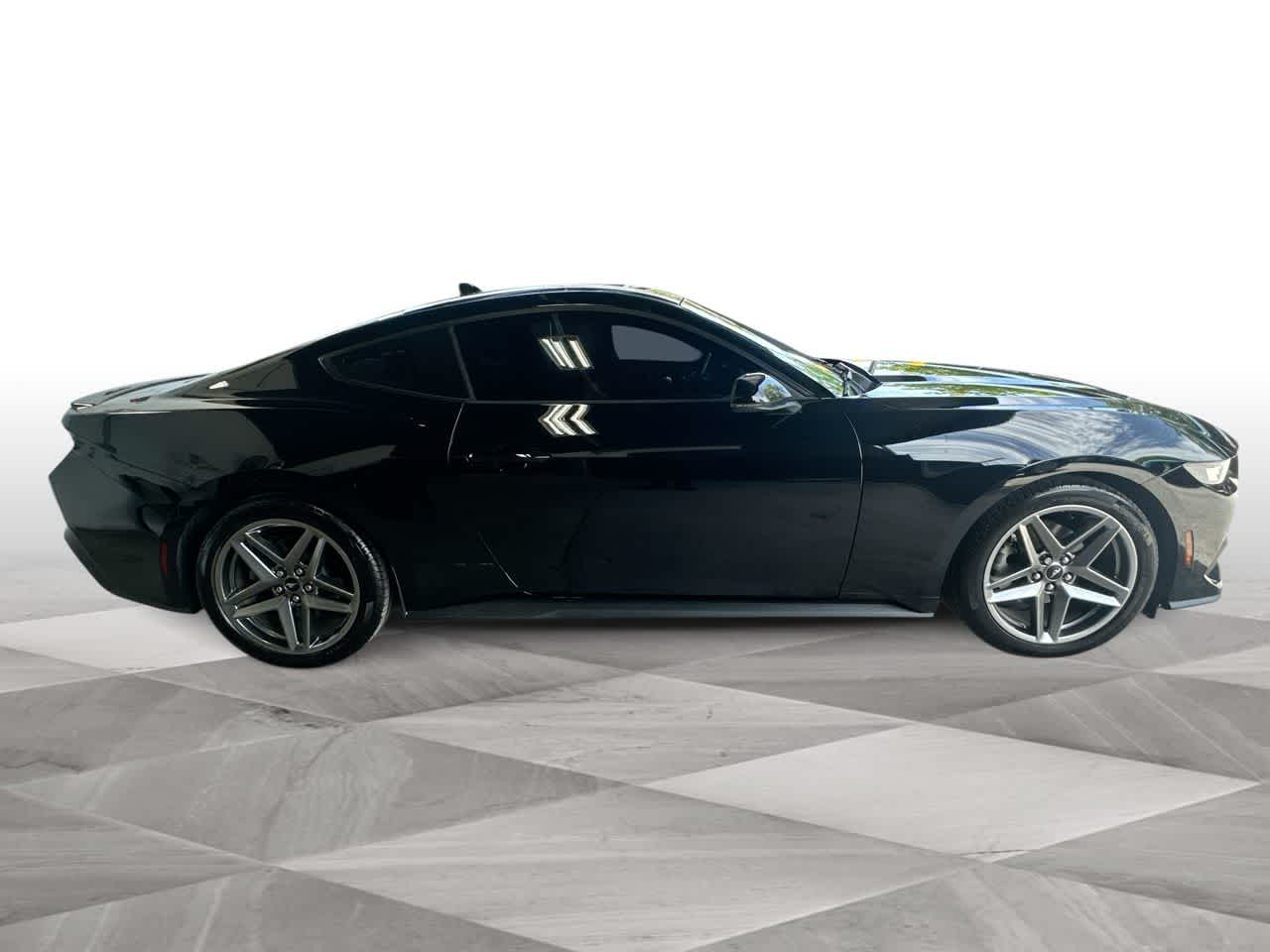 Thumbnail: 2025 Ford Mustang - 9
