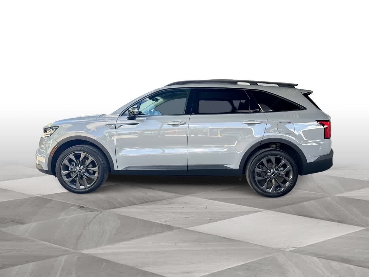 Thumbnail: 2023 Kia Sorento - 4