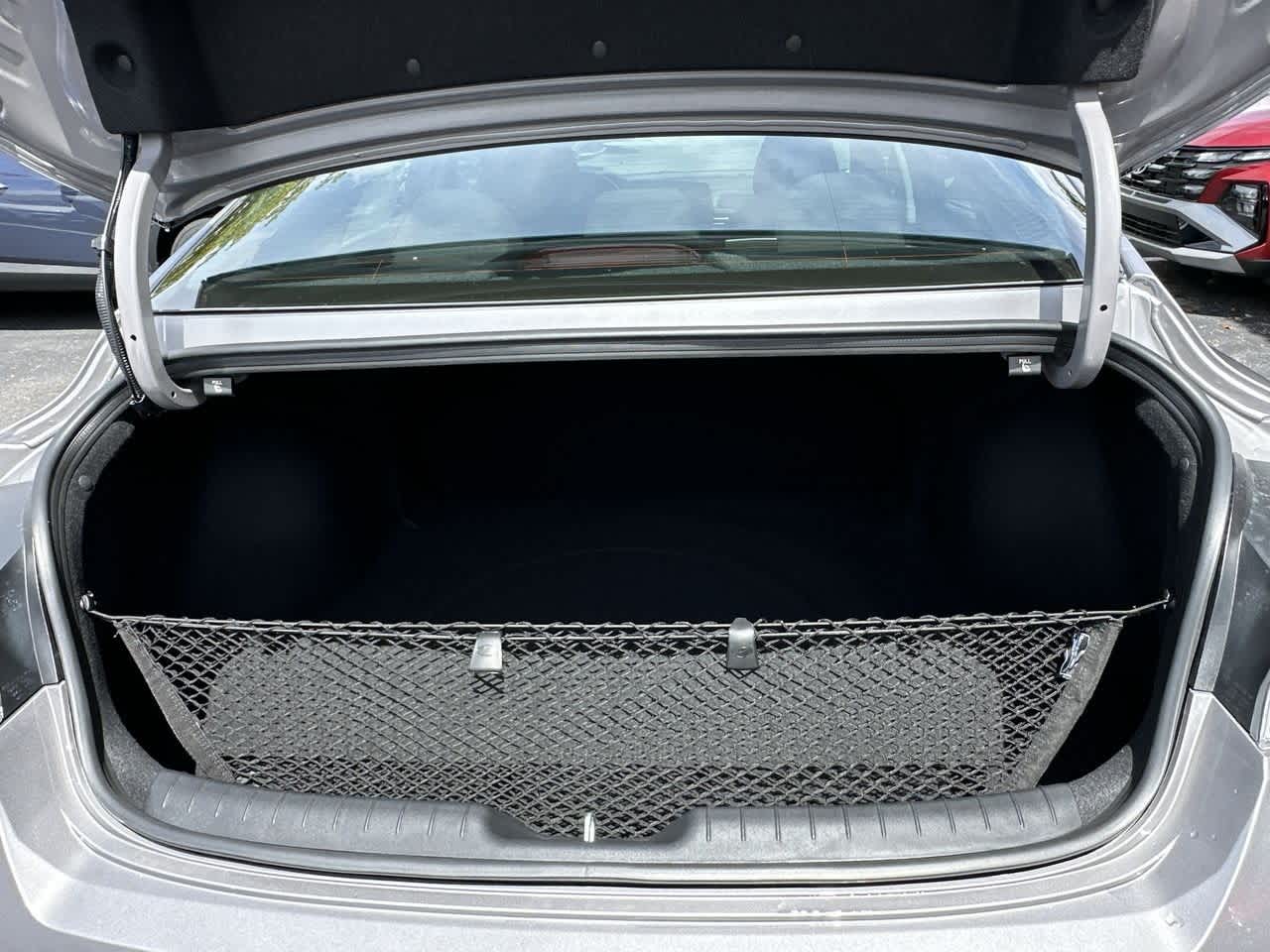 Thumbnail: 2025 Hyundai Elantra - 25