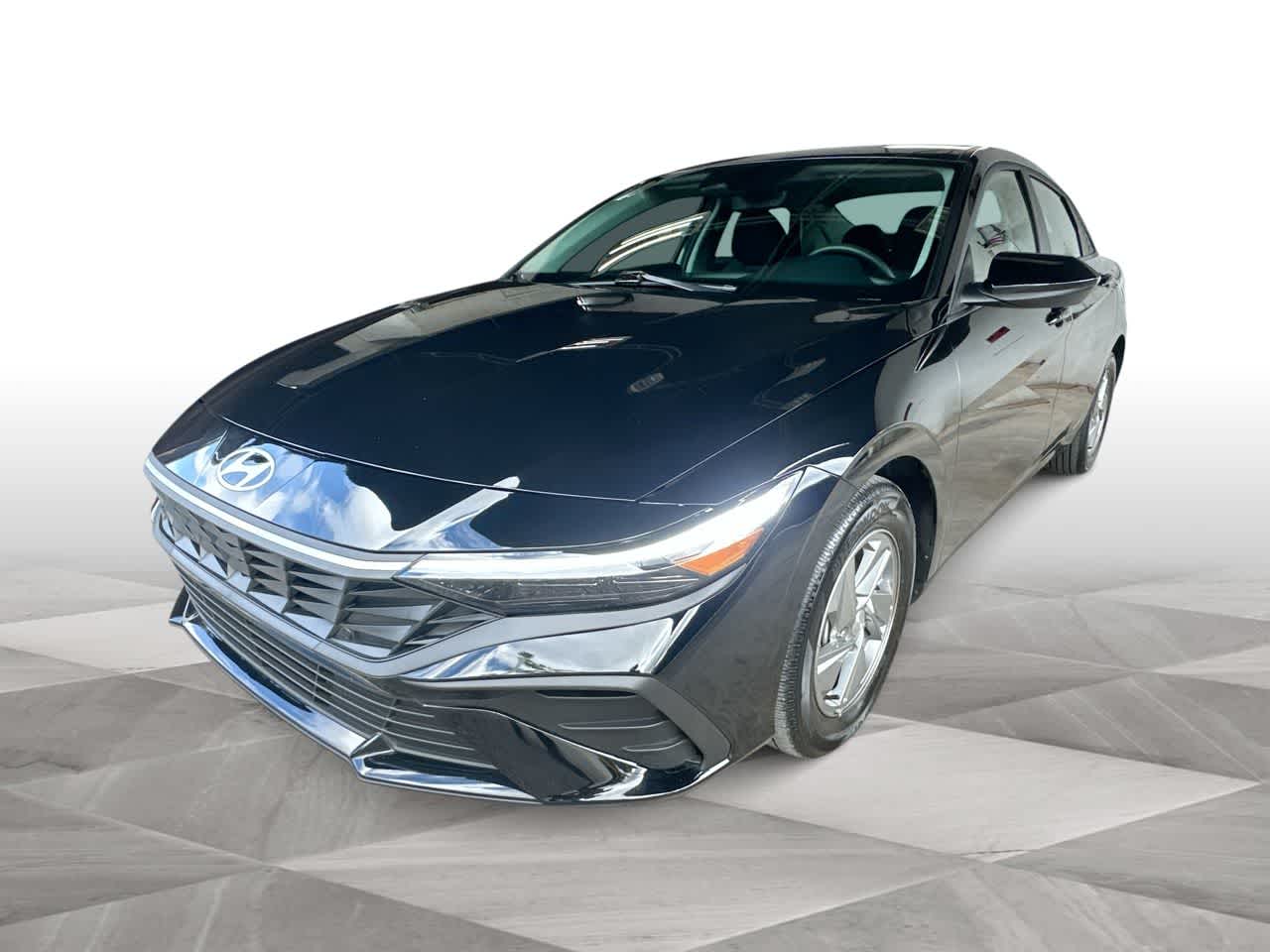 Thumbnail: 2026 Hyundai Elantra - 4