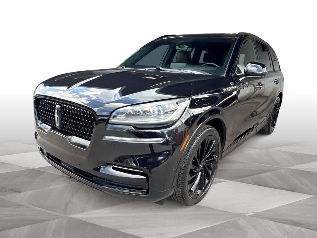 Thumbnail: 2024 Lincoln Aviator - 4