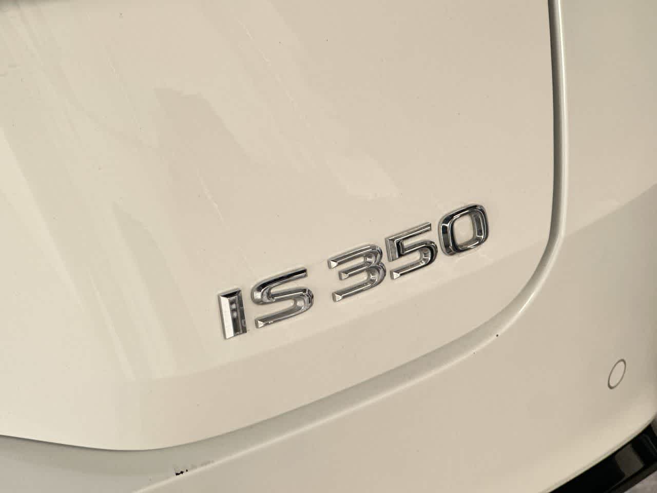 Thumbnail: 2024 Lexus IS - 10