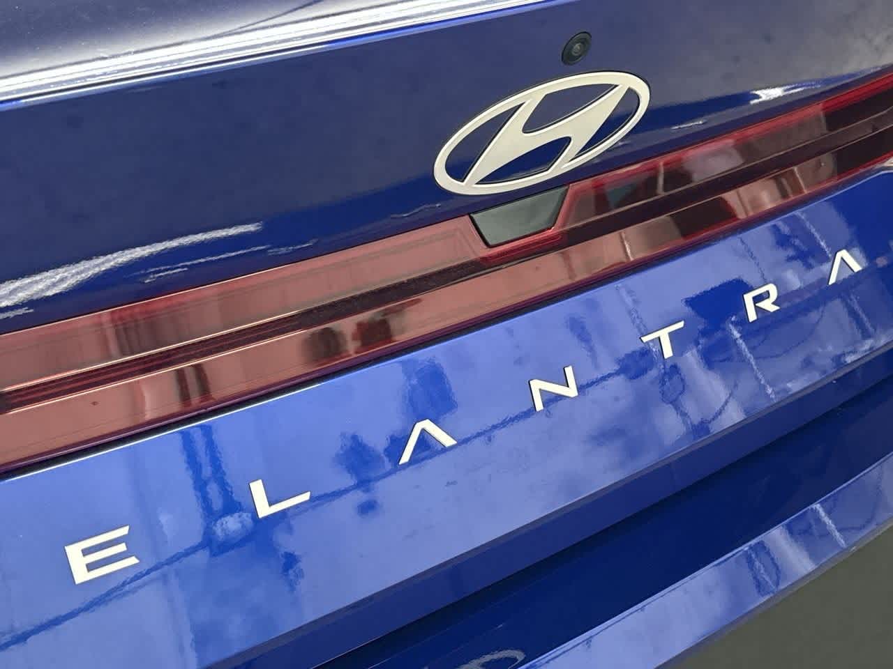 Thumbnail: 2025 Hyundai Elantra - 10