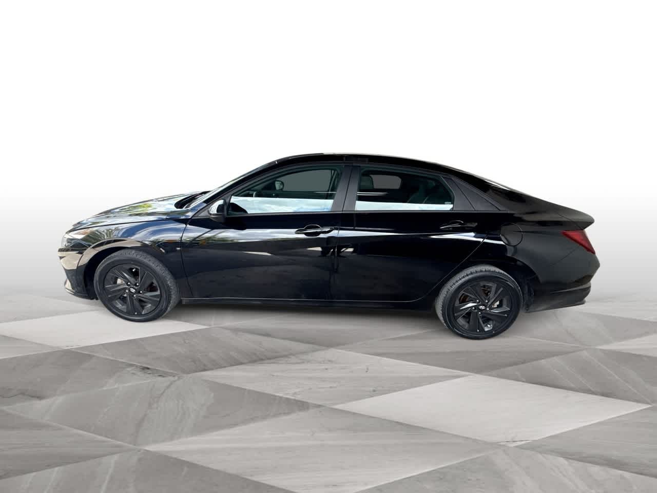 Thumbnail: 2023 Hyundai Elantra - 5
