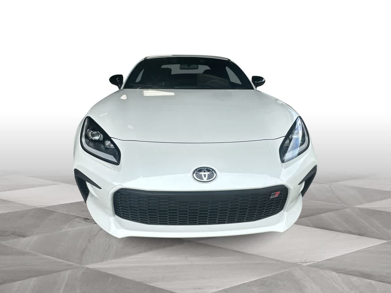 Thumbnail: 2025 Toyota GR86 - 3