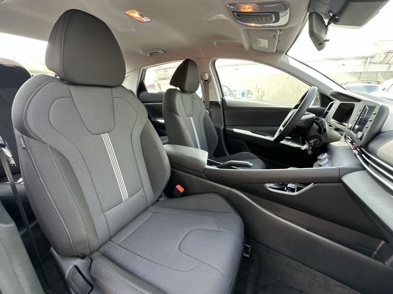 Thumbnail: 2025 Hyundai Elantra - 27