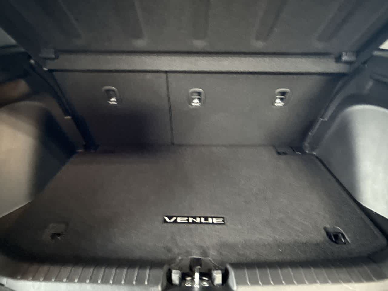 Thumbnail: 2025 Hyundai Venue - 25