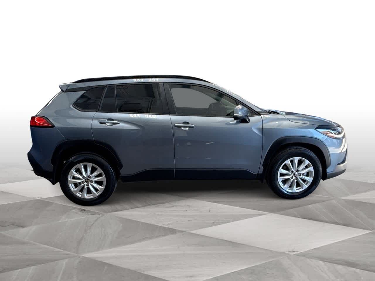 Thumbnail: 2024 Toyota Corolla Cross - 9