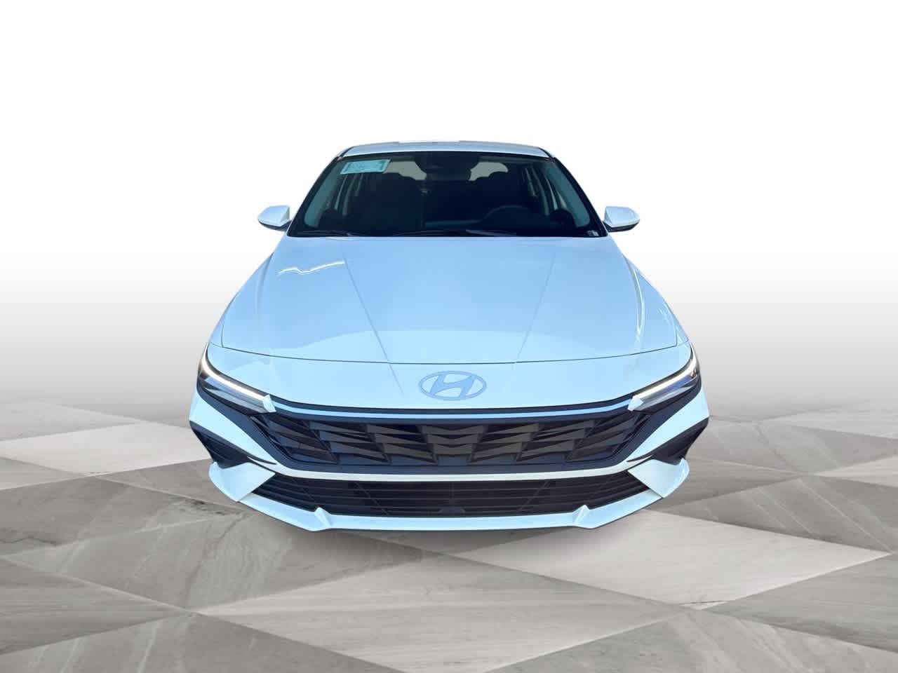 Thumbnail: 2026 Hyundai Elantra - 3