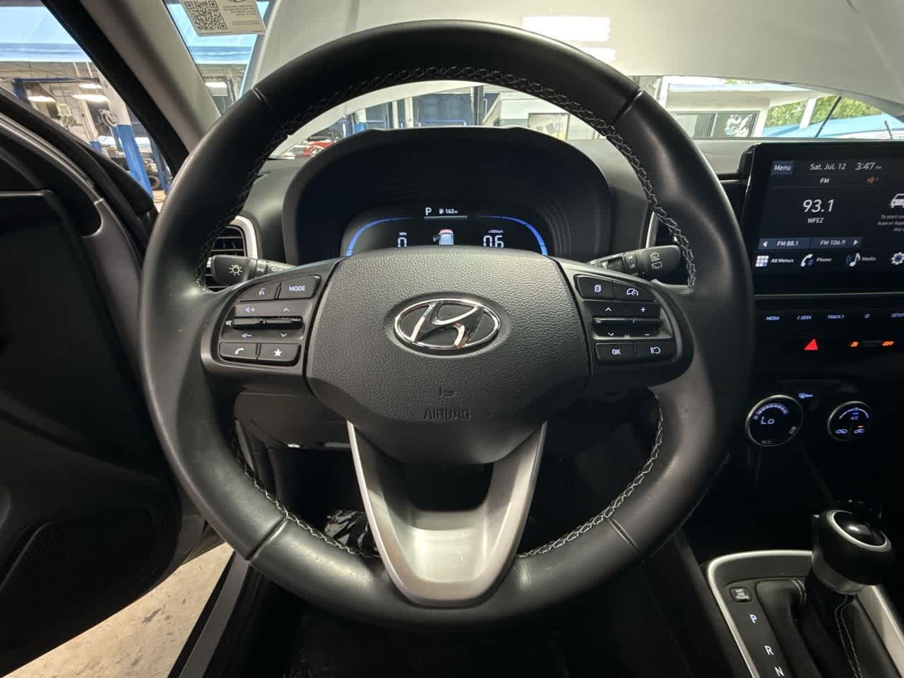 Thumbnail: 2024 Hyundai Venue - 15