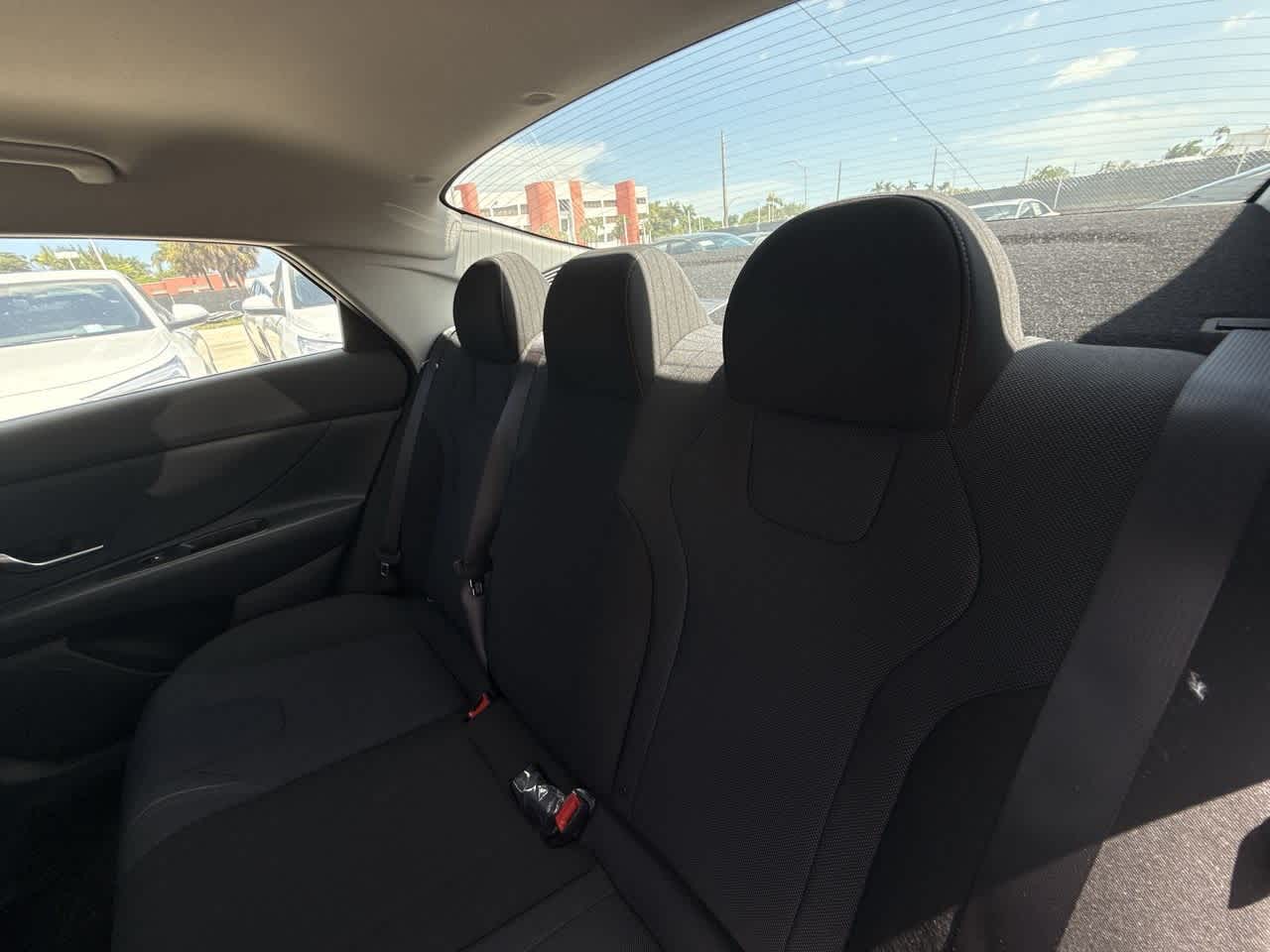 Thumbnail: 2025 Hyundai Elantra - 22