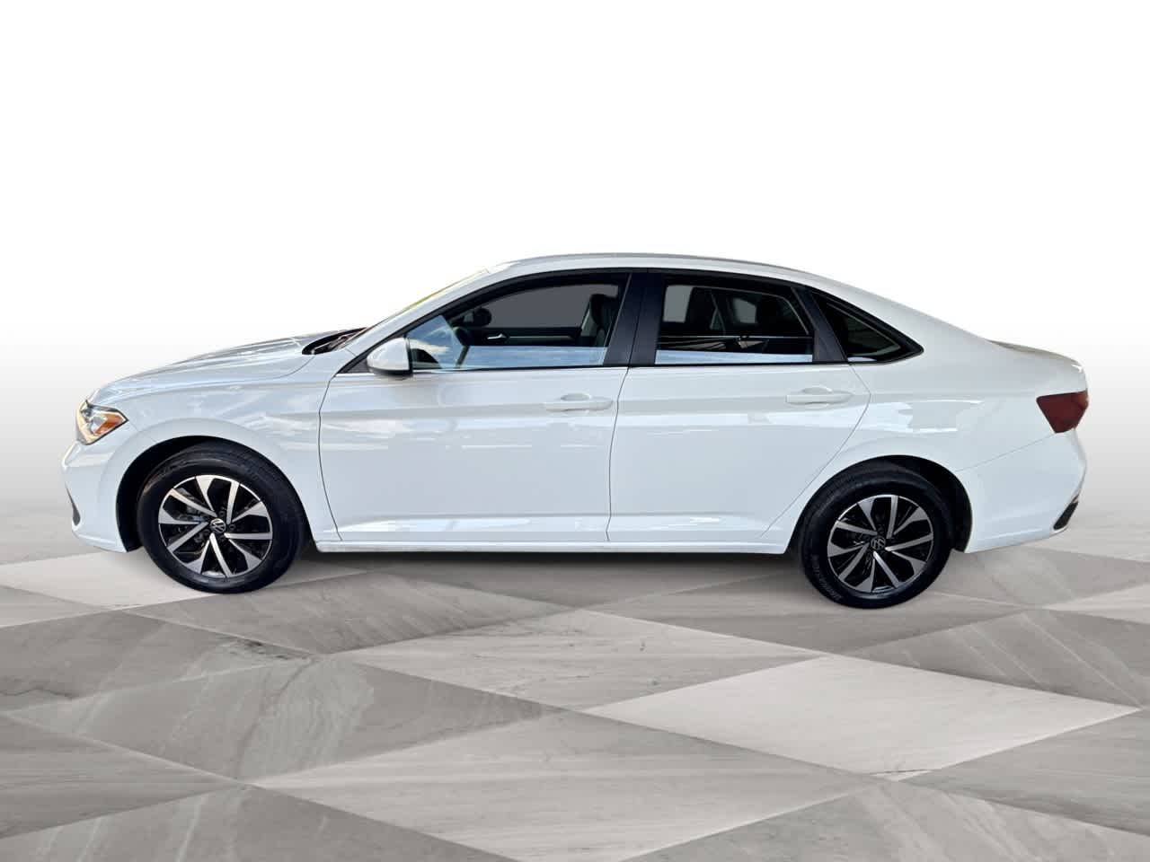 Thumbnail: 2023 Volkswagen Jetta - 5