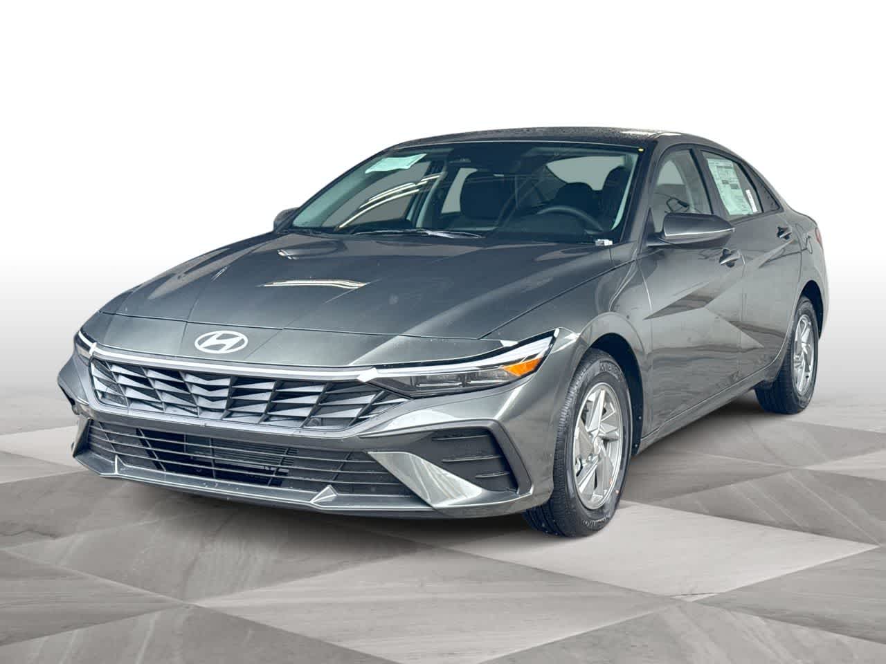 Thumbnail: 2026 Hyundai Elantra - 4