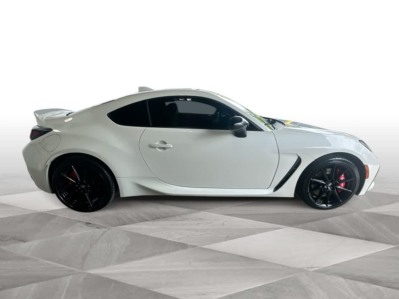 Thumbnail: 2025 Toyota GR86 - 9