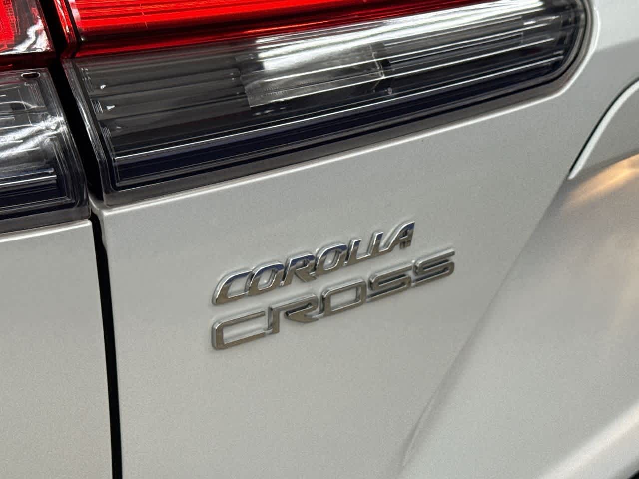 Thumbnail: 2023 Toyota Corolla Cross - 10