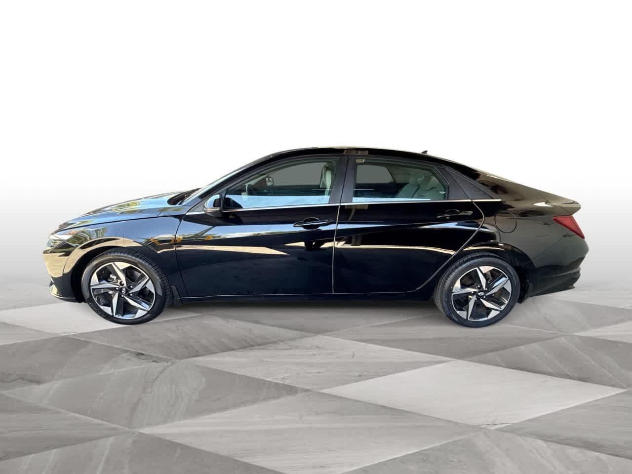 Thumbnail: 2023 Hyundai Elantra - 5