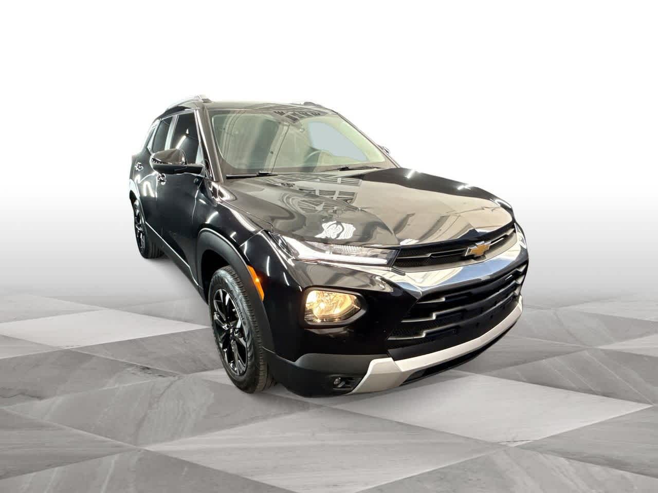 Thumbnail: 2023 Chevrolet TrailBlazer - 2