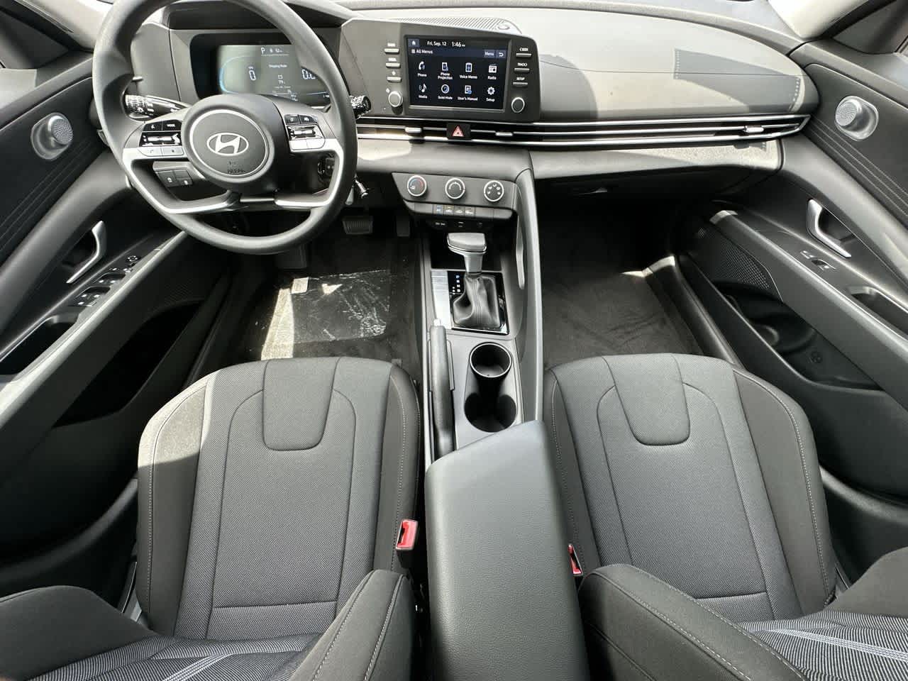 Thumbnail: 2025 Hyundai Elantra - 24