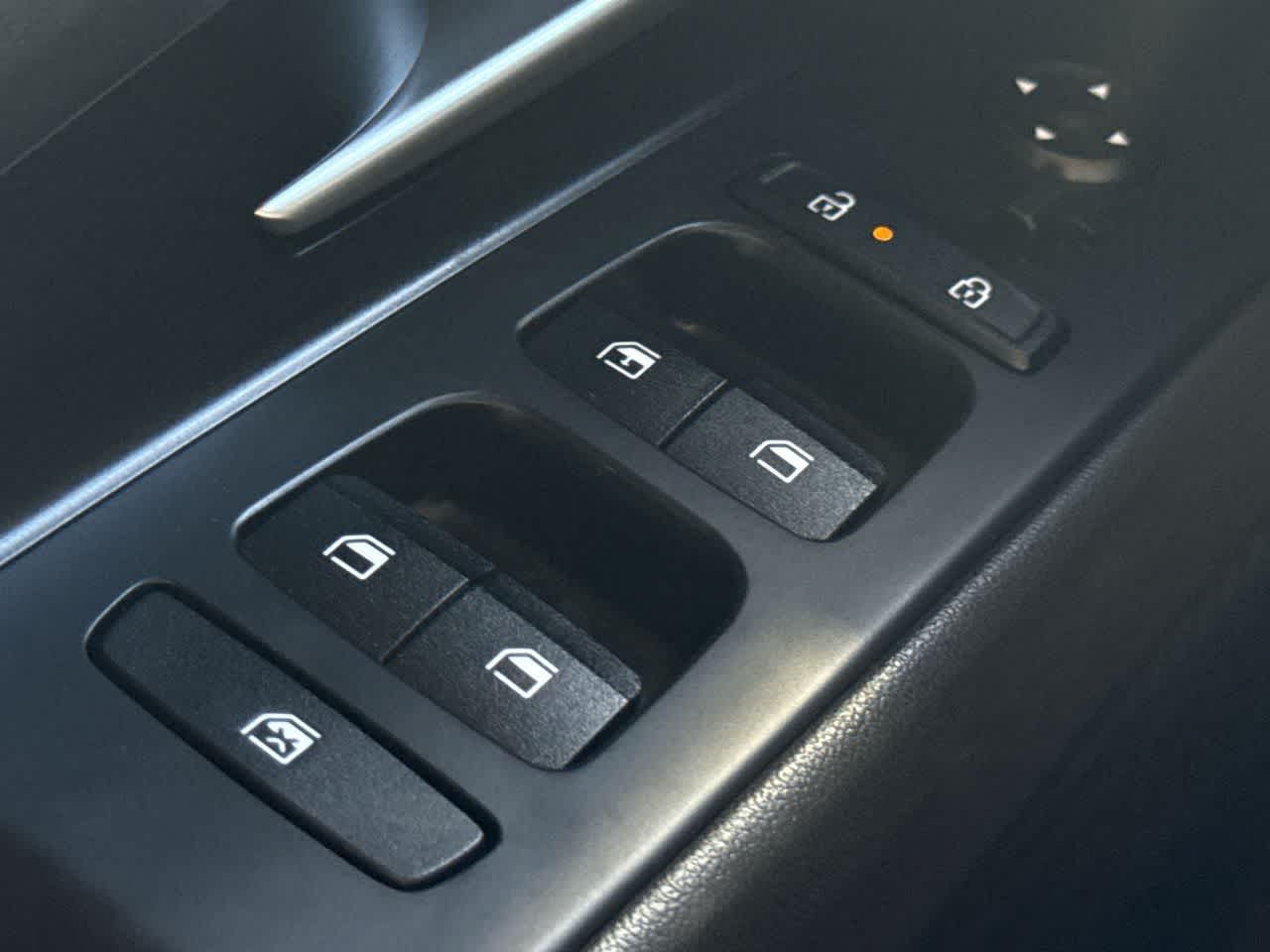 Thumbnail: 2025 Hyundai Elantra - 17