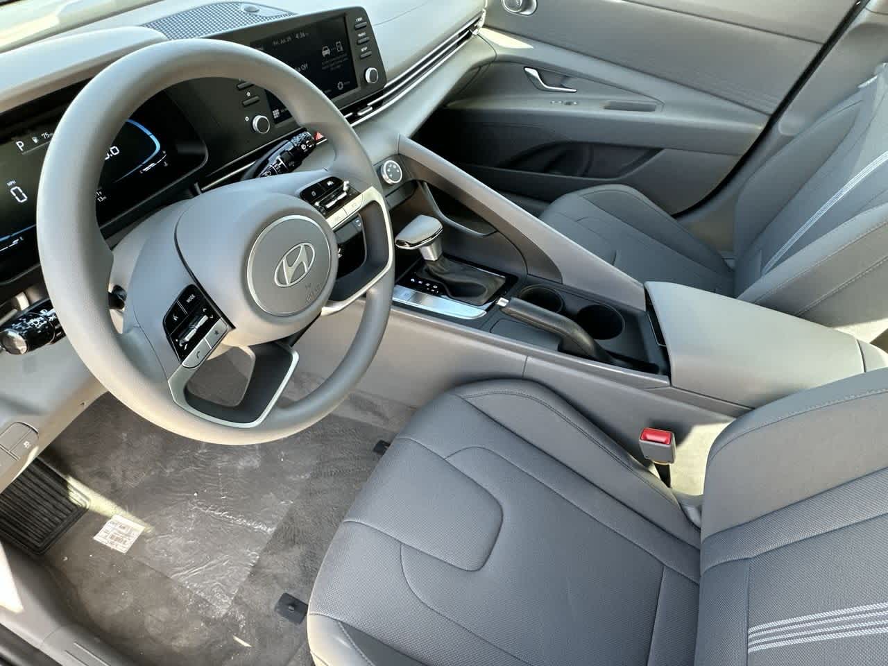 Thumbnail: 2025 Hyundai Elantra - 13