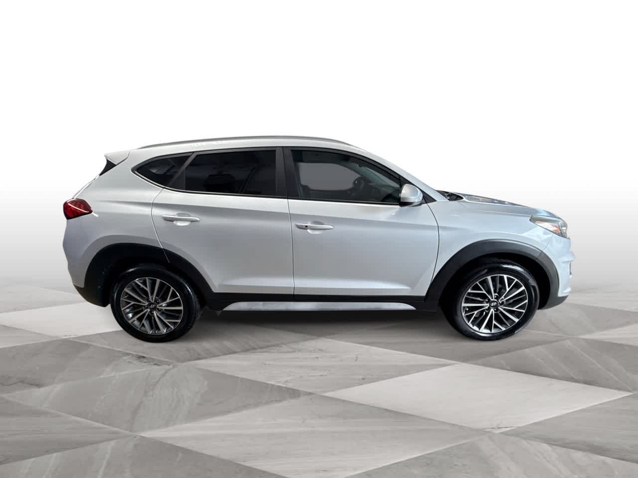 Thumbnail: 2019 Hyundai Tucson - 9
