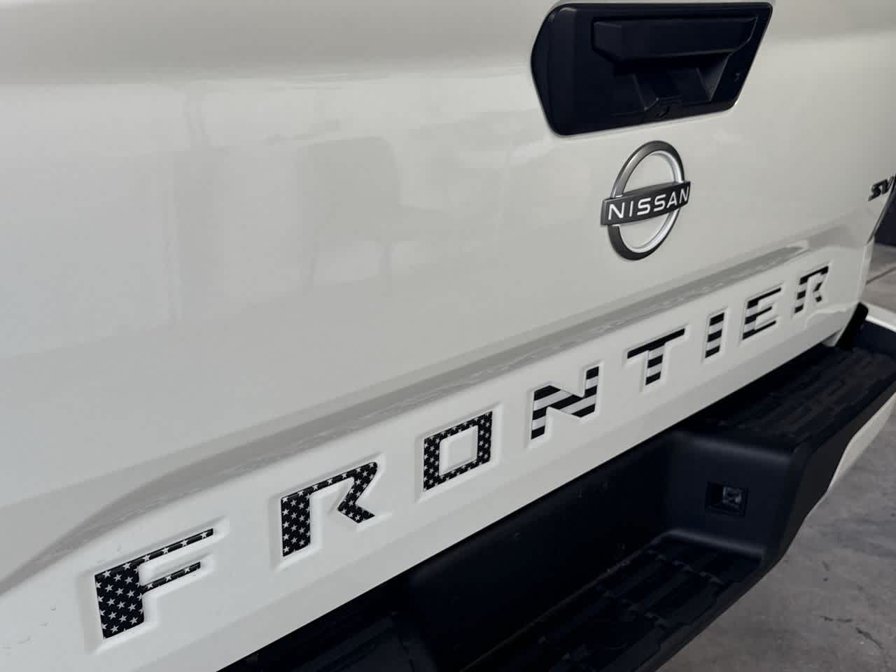 Thumbnail: 2024 Nissan Frontier - 10