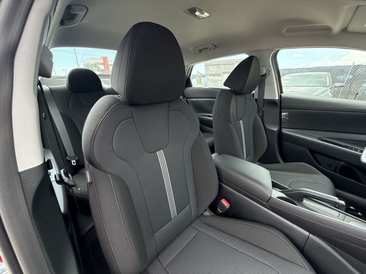 Thumbnail: 2025 Hyundai Elantra - 27