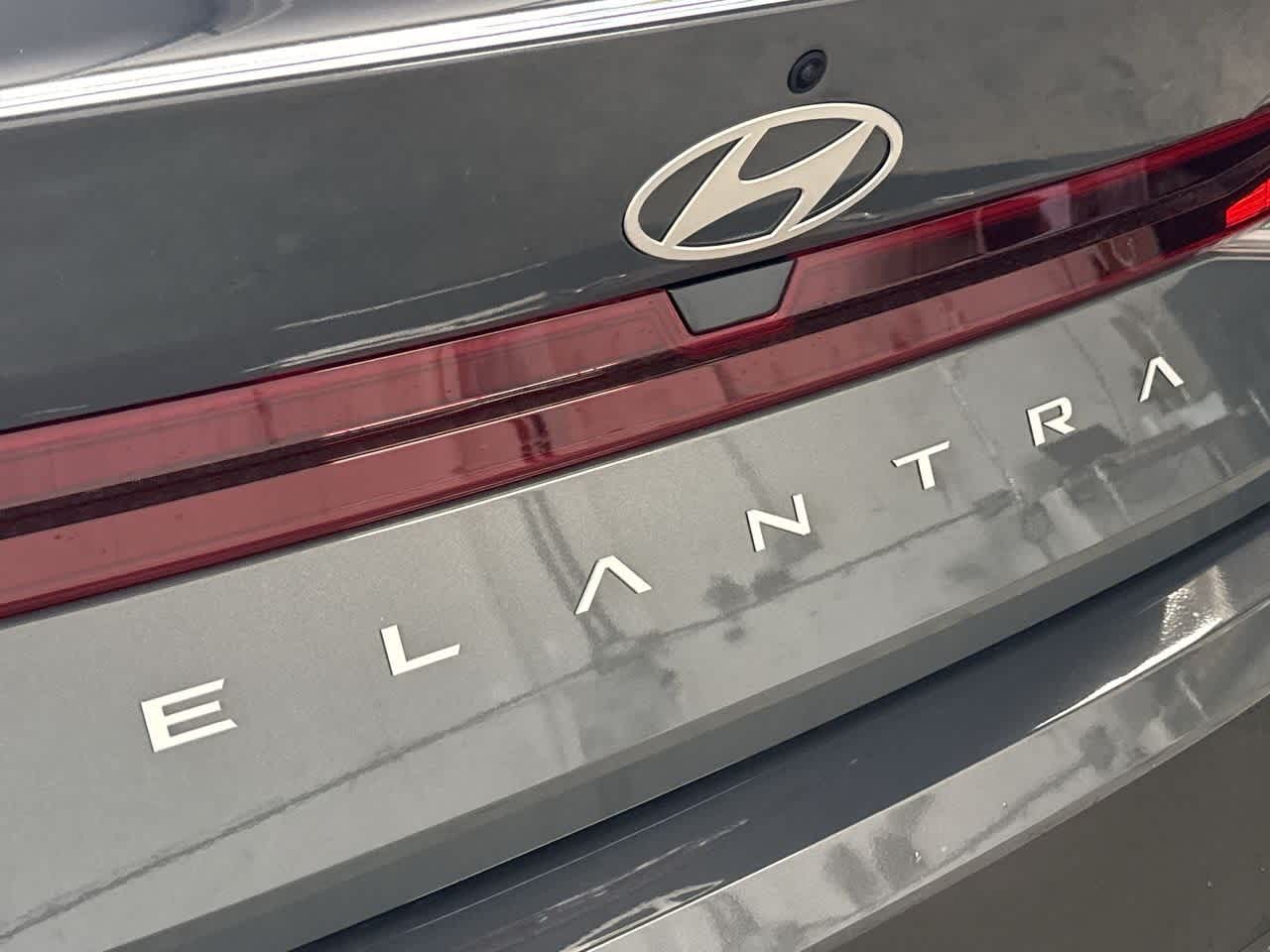 Thumbnail: 2025 Hyundai Elantra - 10