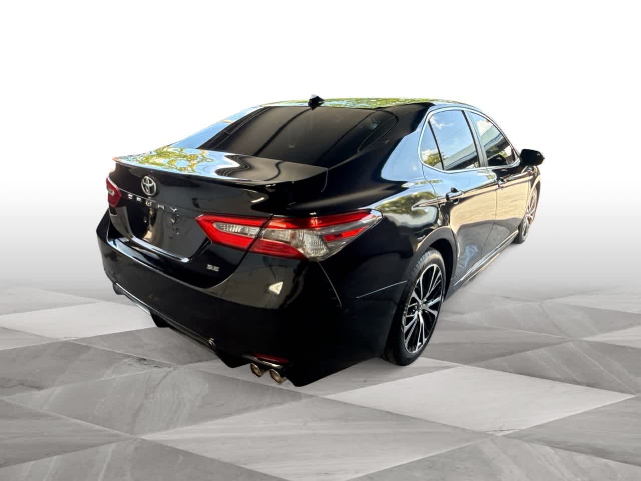 Thumbnail: 2019 Toyota Camry - 8
